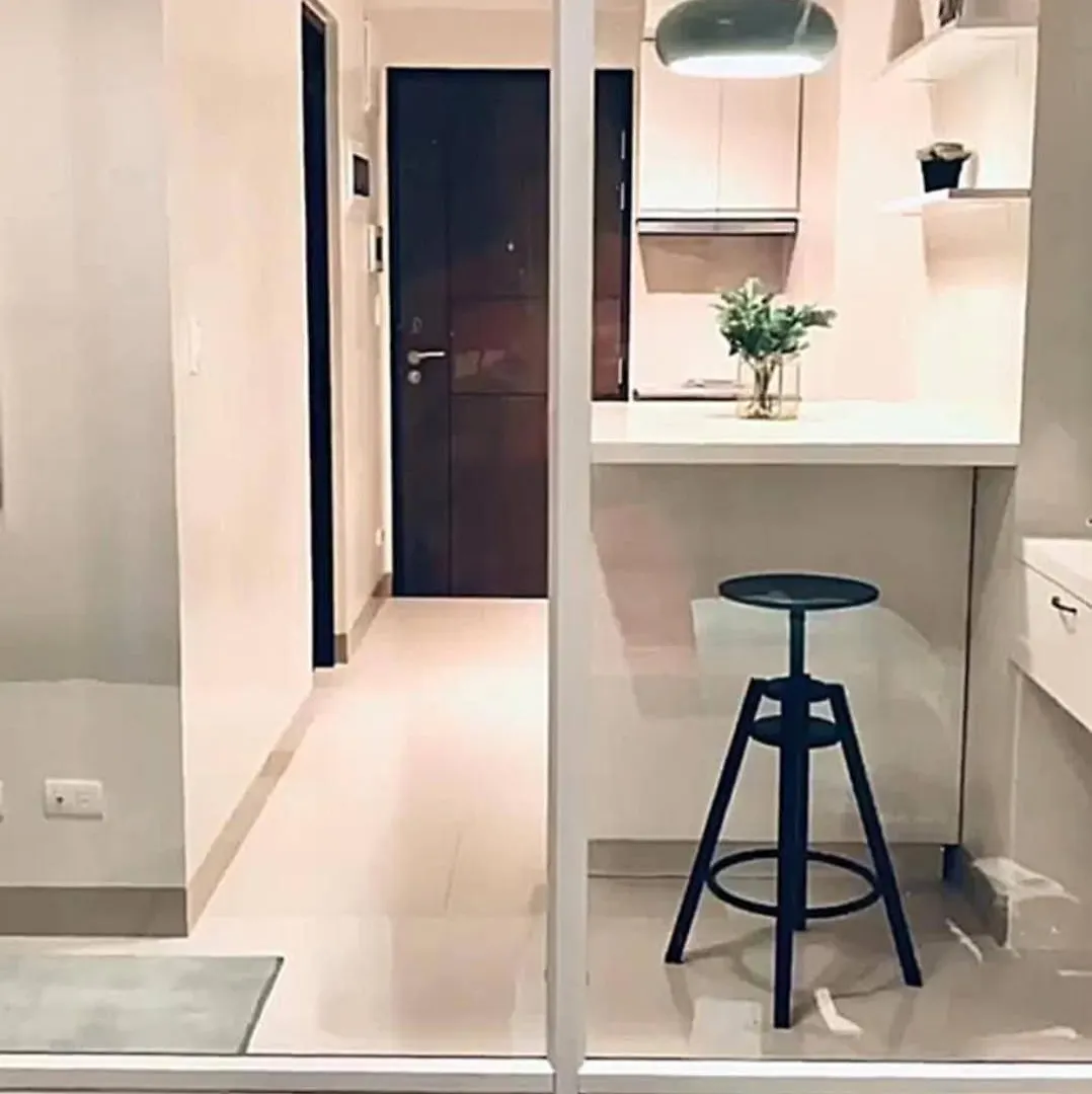 Cozy Cradle Bgc Aparthotel Manila